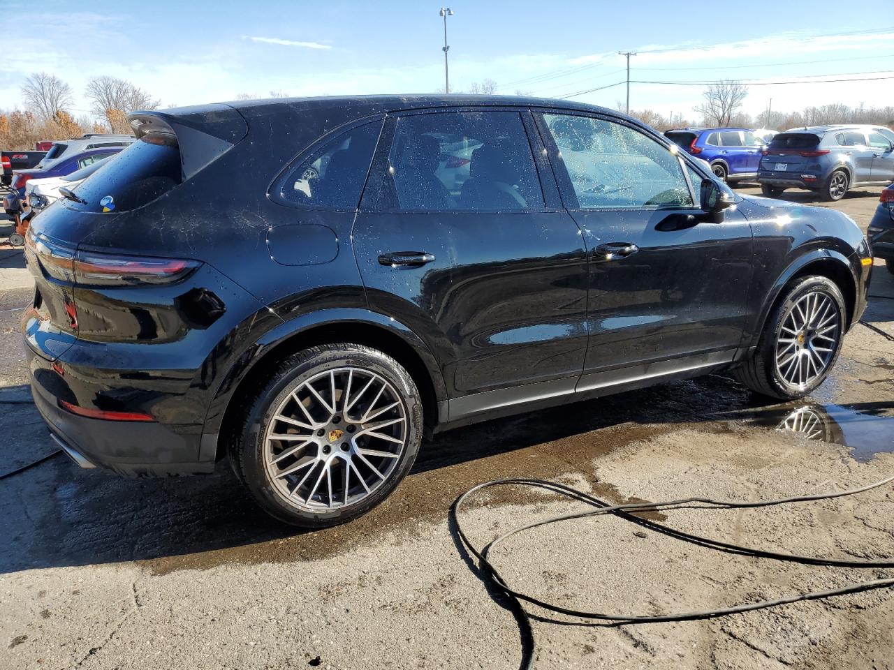Image 3 of 2021 PORSCHE CAYENNE  2021 with VIN WP1AA2AY1MDA10177