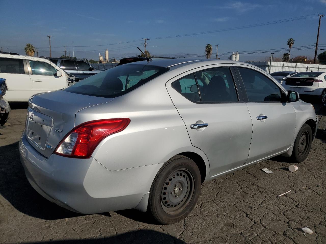 Изображение 3 2012 NISSAN VERSA S 2012 с VIN 3N1CN7AP4CL891861