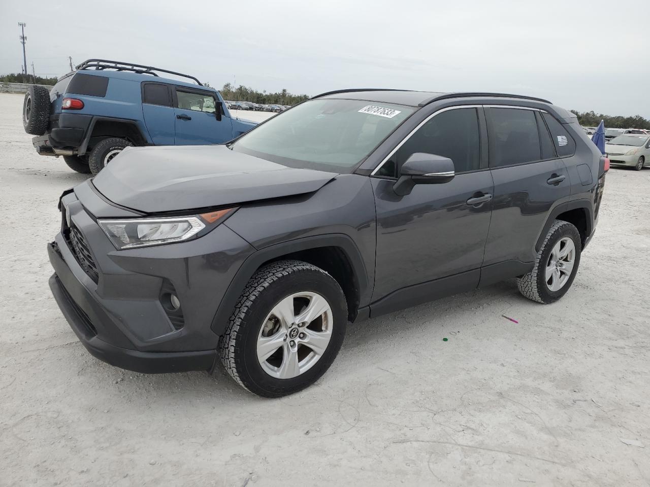 Image 1 of 2019 TOYOTA RAV4 XLE 2019 with VIN 2T3W1RFV0KW050376