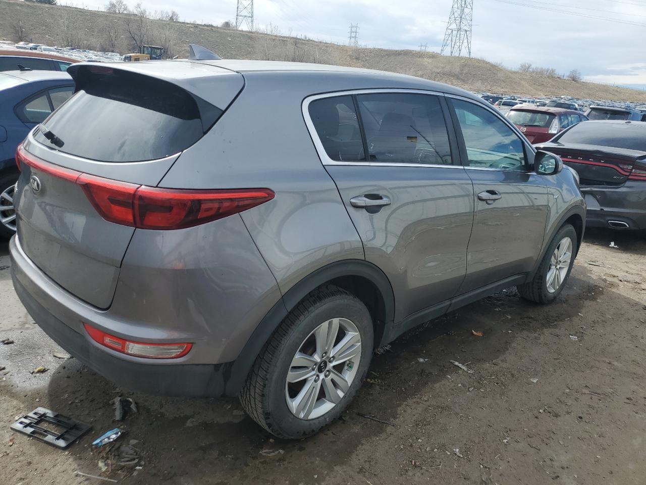 Изображение 3 2017 KIA SPORTAGE LX 2017 с VIN KNDPMCAC8H7275079