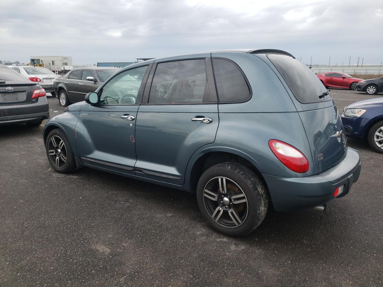 Image 2 of 2006 CHRYSLER PT CRUISER LIMITED 2006 with VIN 3A8FY688X6T227068