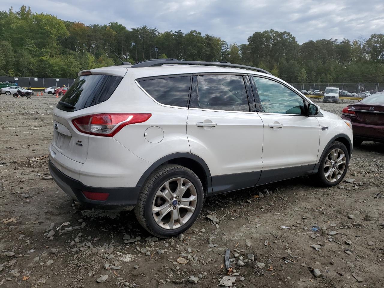 Изображение 3 2013 FORD ESCAPE SE 2013 с VIN 1FMCU9GX4DUD07948