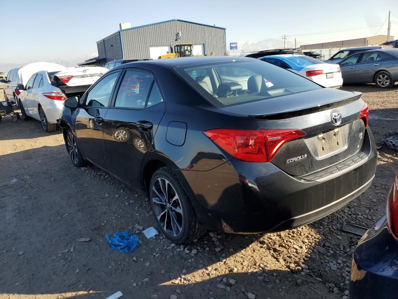 Obraz 2 z 2018 TOYOTA COROLLA L 2018 z VIN 5YFBURHE3JP809095
