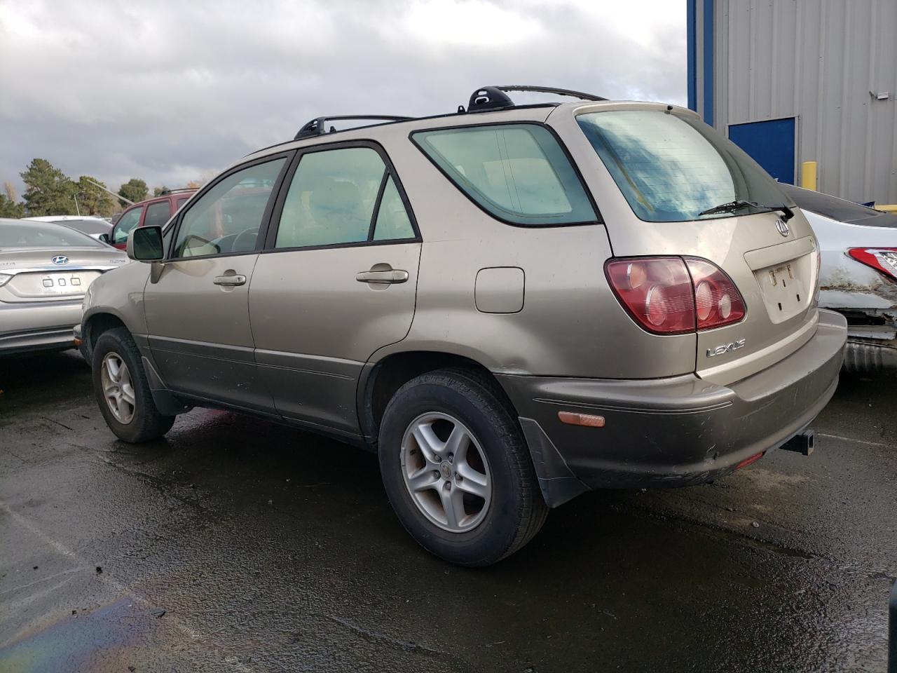 Image 2 of 1999 LEXUS RX 300 1999 with VIN JT6HF10U1X0058596