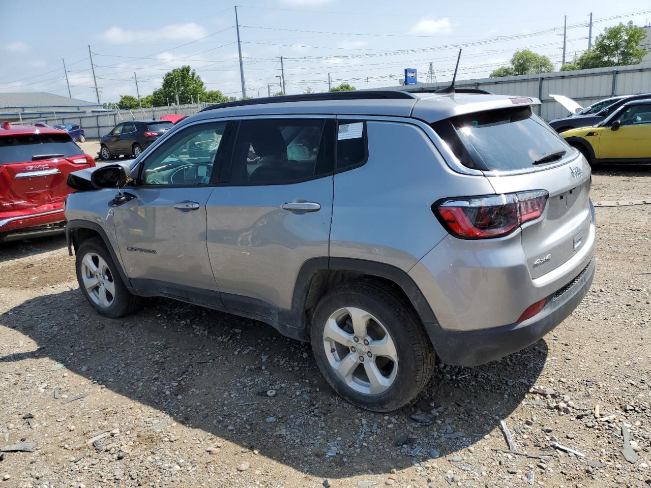 Obraz 2 z 2017 JEEP COMPASS LATITUDE 2017 z VIN 3C4NJDBBXHT657329