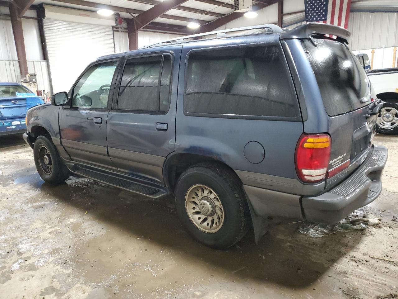 Image 2 of 1998 MERCURY MOUNTAINEER  1998 with VIN 4M2ZU54E5WUJ27322