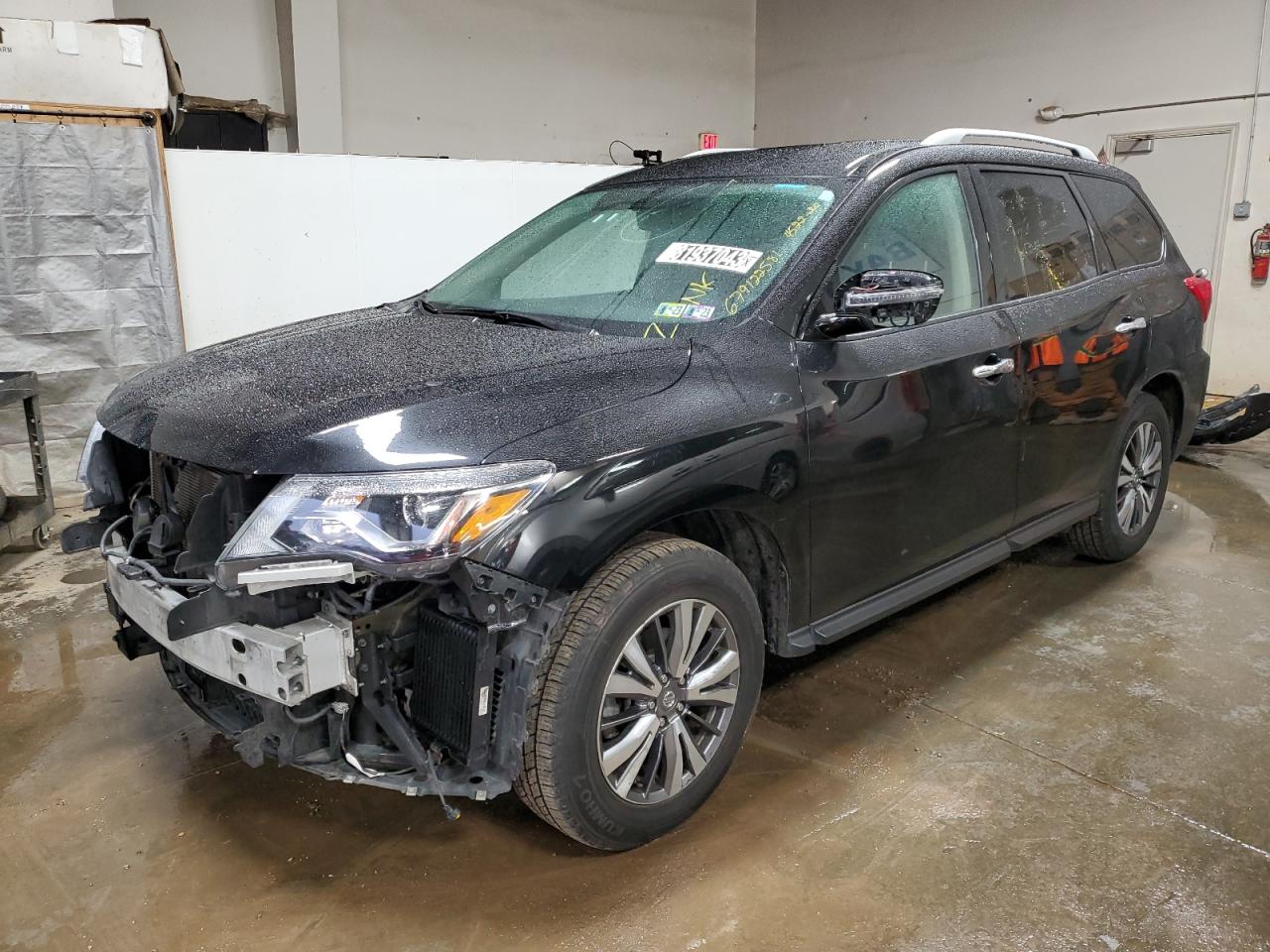 Image 1 of 2019 NISSAN PATHFINDER S 2019 with VIN 5N1DR2MM4KC638071