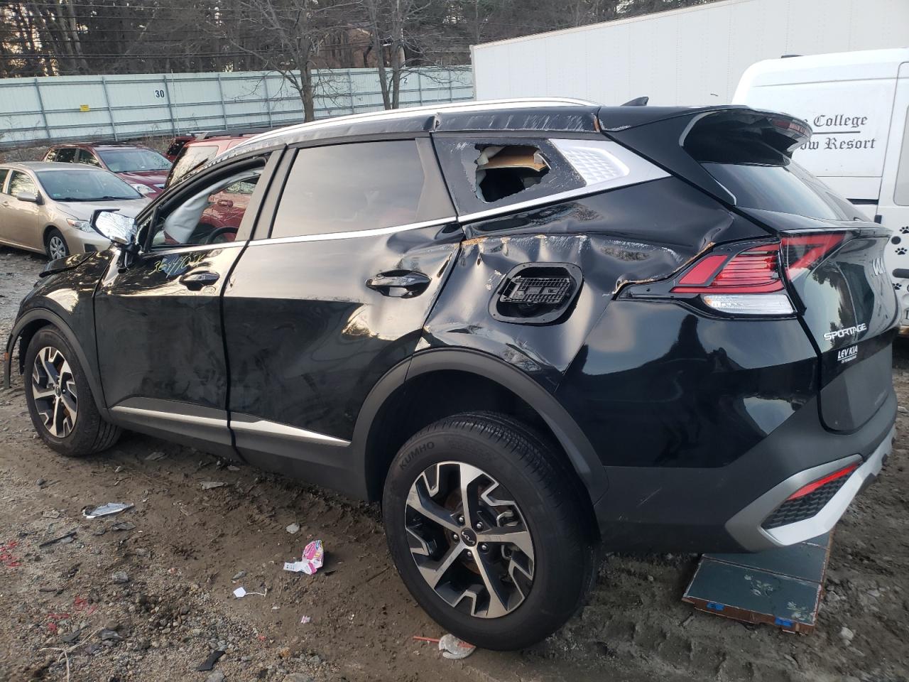 Image 2 of 2023 KIA SPORTAGE EX 2023 with VIN 5XYK3CAF8PG031067