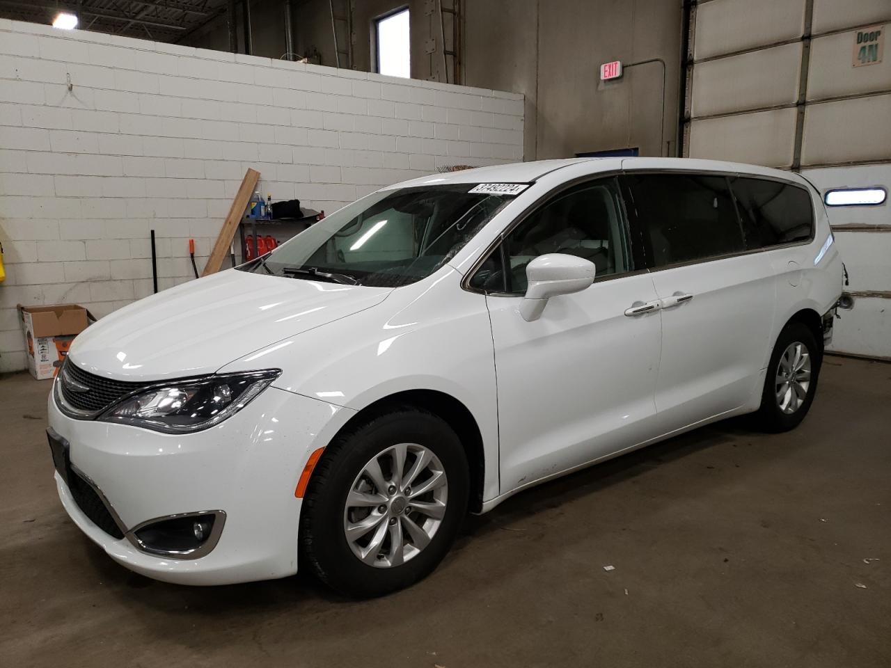 Obraz 1 z 2018 CHRYSLER PACIFICA TOURING PLUS 2018 z VIN 2C4RC1FG9JR113302