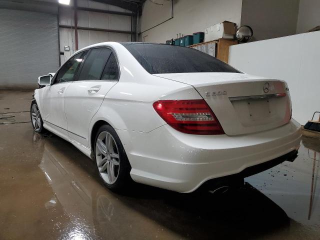 Obraz 2 z 2013 MERCEDES-BENZ C 300 4MATIC 2013 z VIN WDDGF8AB1DA804745