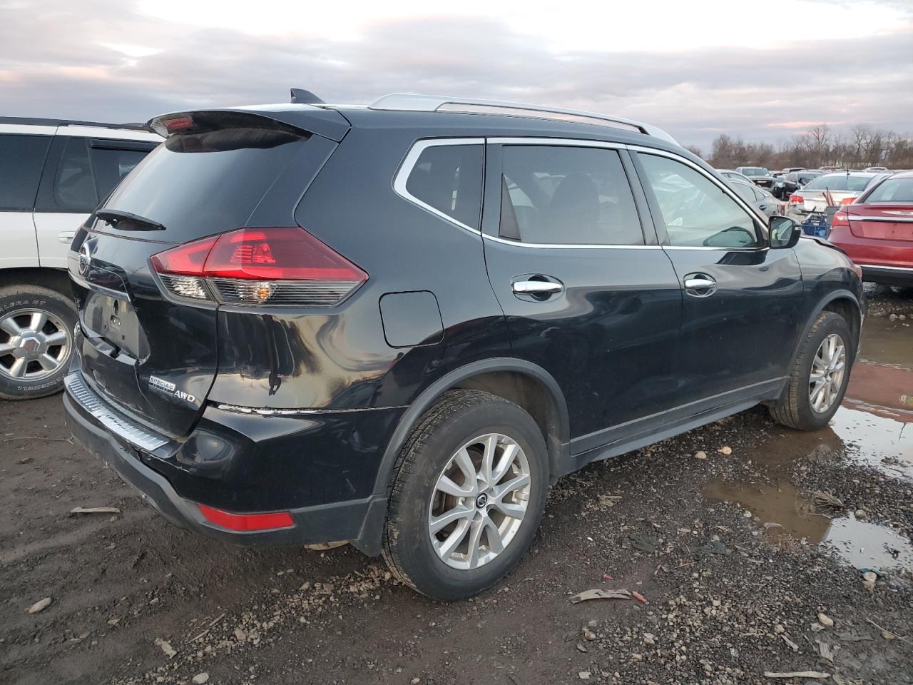 Image 3 of 2020 NISSAN ROGUE S 2020 with VIN KNMAT2MV6LP534192