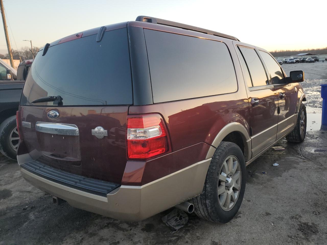 Image 3 of 2011 FORD EXPEDITION EL XLT 2011 with VIN 1FMJK1J54BEF19410