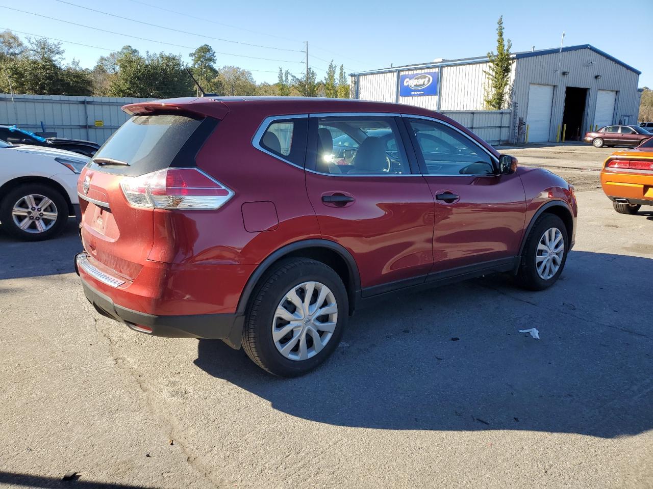 Image 3 of 2016 NISSAN ROGUE S 2016 with VIN KNMAT2MT2GP642720