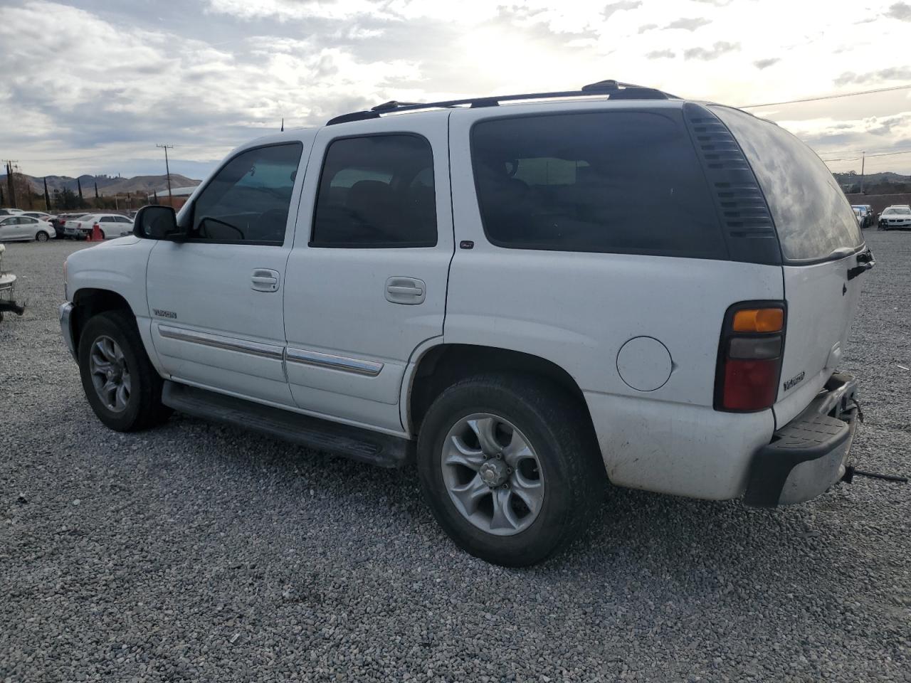 Obraz 2 z 2004 GMC YUKON  2004 z VIN 1GKEC13T94R296277