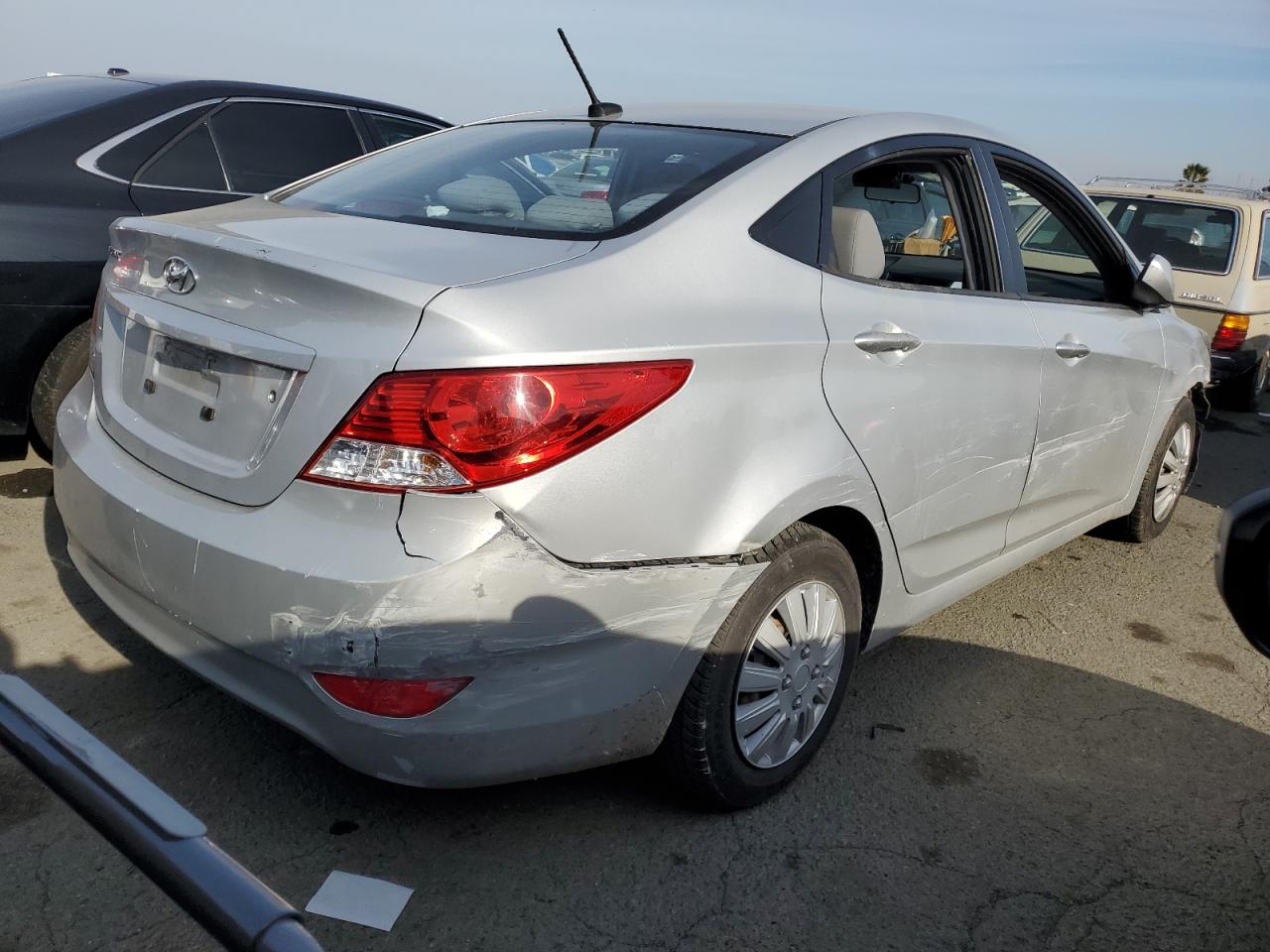 Image 3 of 2013 HYUNDAI ACCENT GLS 2013 with VIN KMHCT4AE1DU294539