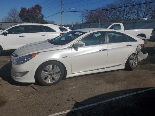 Image 1 of 2013 HYUNDAI SONATA HYBRID 2013 with VIN KMHEC4A49DA083994