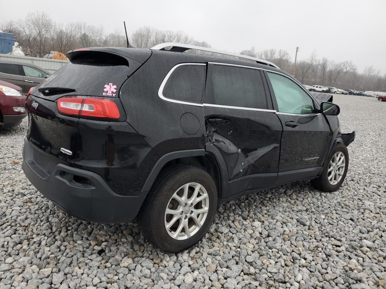 Изображение 3 2017 JEEP CHEROKEE LATITUDE 2017 с VIN 1C4PJMCB0HW575689