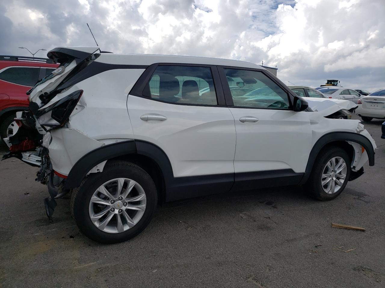 Изображение 3 2022 CHEVROLET TRAILBLAZER LS 2022 с VIN KL79MNSL5NB019023