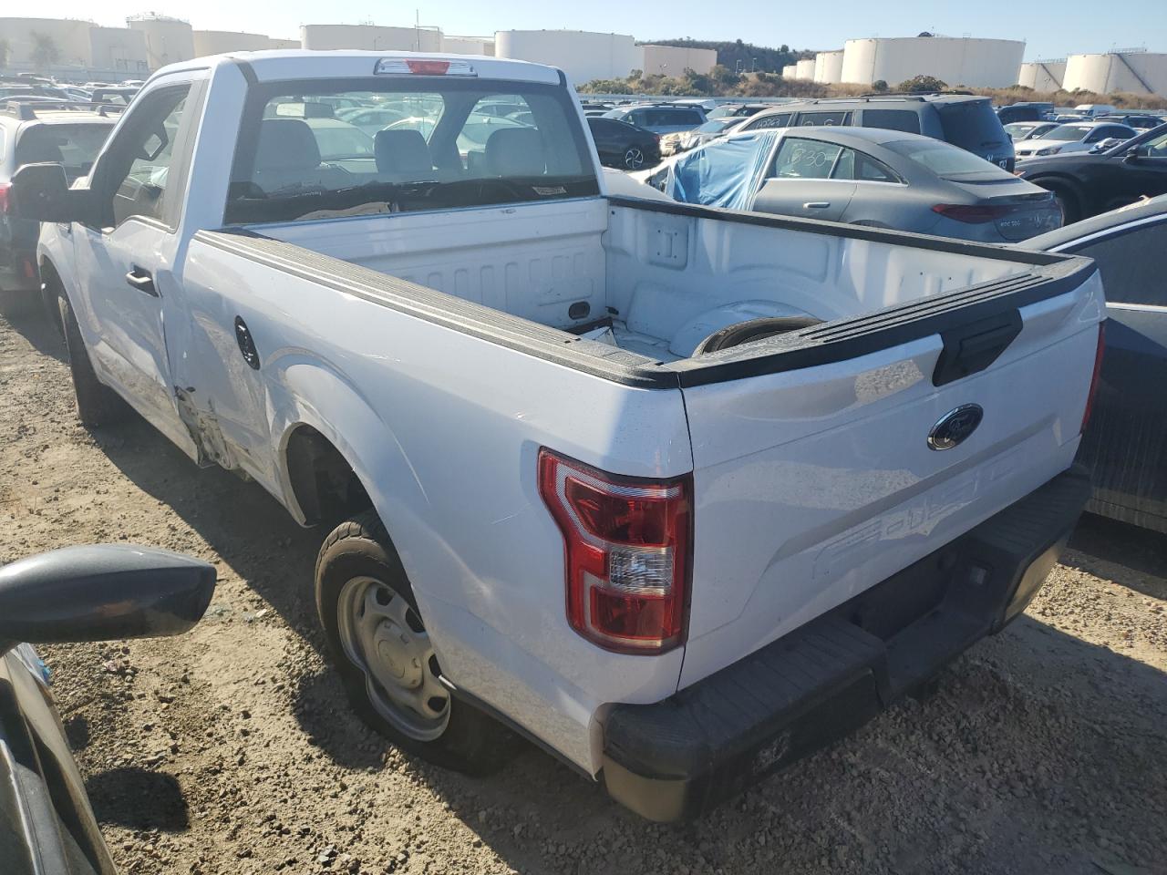 Obraz 2 z 2018 FORD F150  2018 z VIN 1FTMF1CB0JKE51440