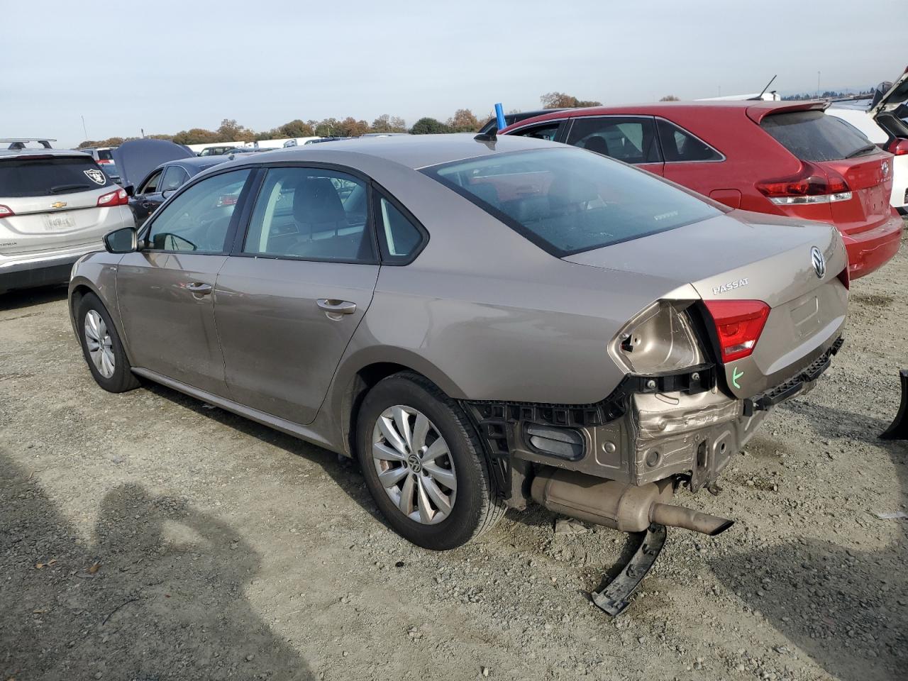 Image 2 of 2015 VOLKSWAGEN PASSAT S 2015 with VIN 1VWAT7A33FC054961