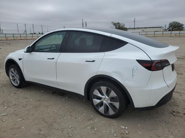 Изображение 2 2022 TESLA MODEL Y  2022 с VIN 7SAYGAEE3NF468325