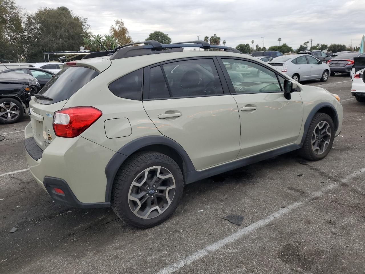 Изображение 3 2017 SUBARU CROSSTREK PREMIUM 2017 с VIN JF2GPABCXH8269841