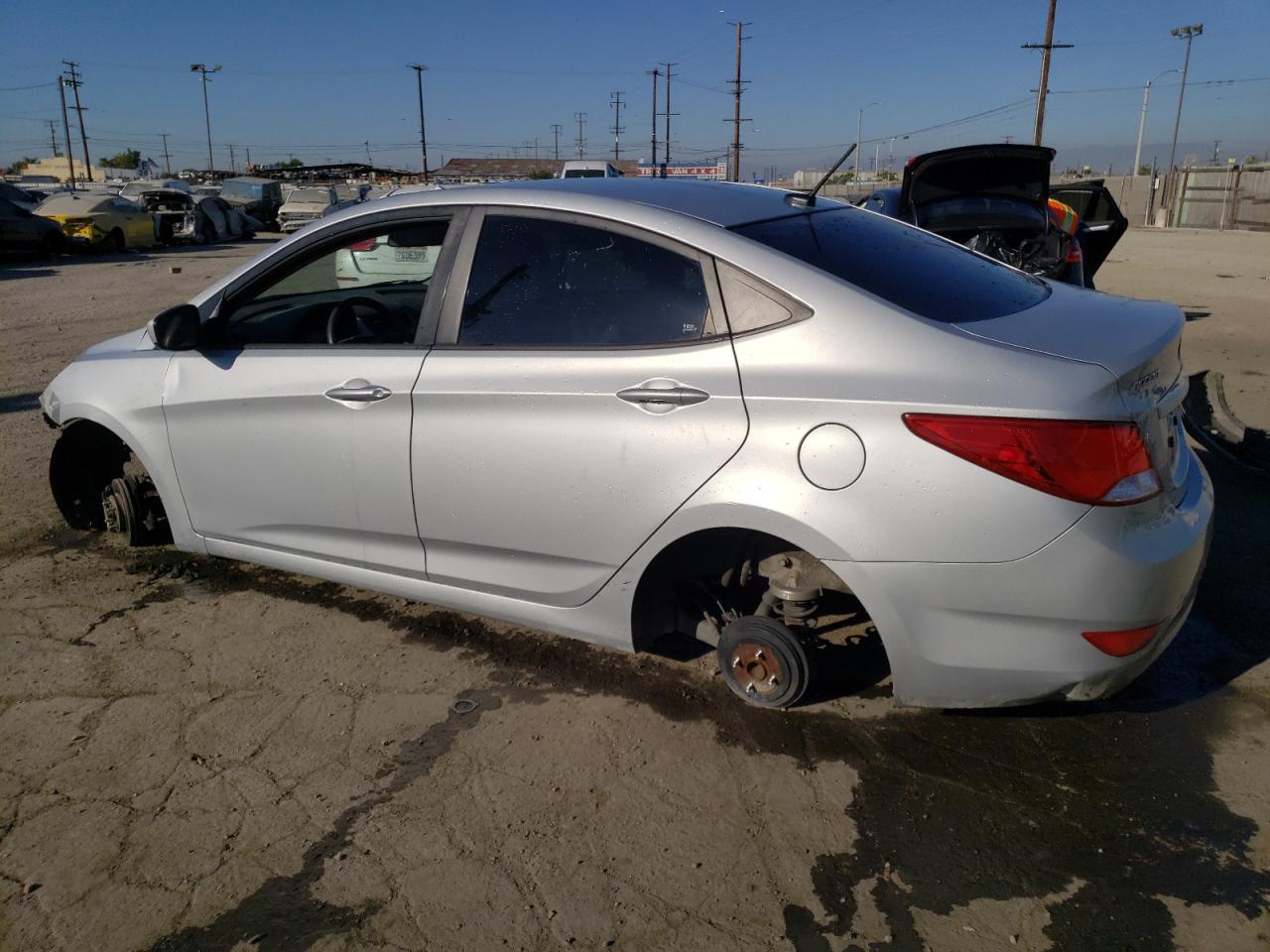 Obraz 2 z 2016 HYUNDAI ACCENT SE 2016 z VIN KMHCT4AE9GU030988