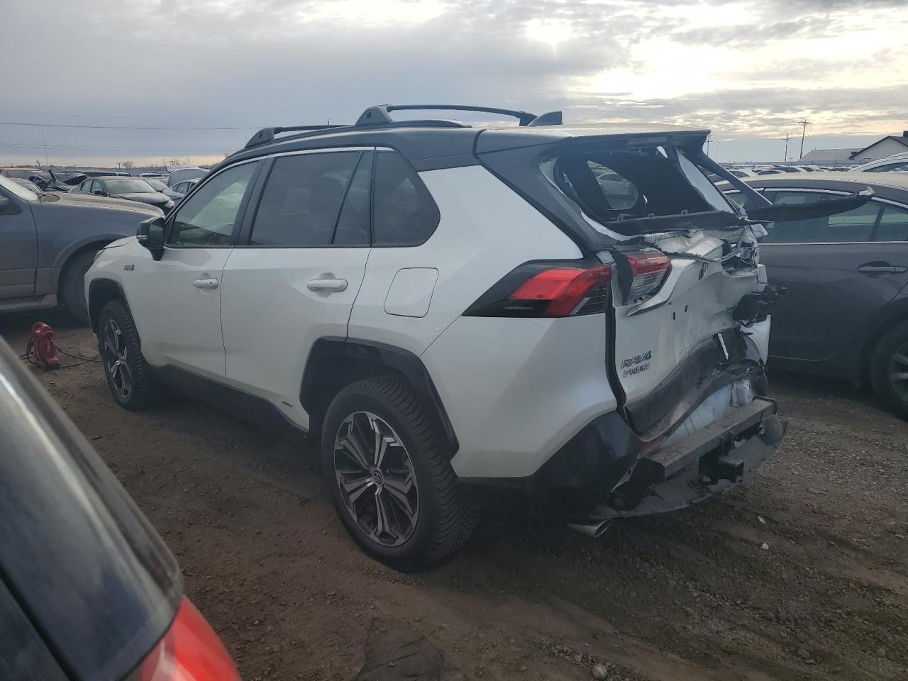 Obraz 2 z 2021 TOYOTA RAV4 PRIME XSE 2021 z VIN JTMEB3FV4MD013014