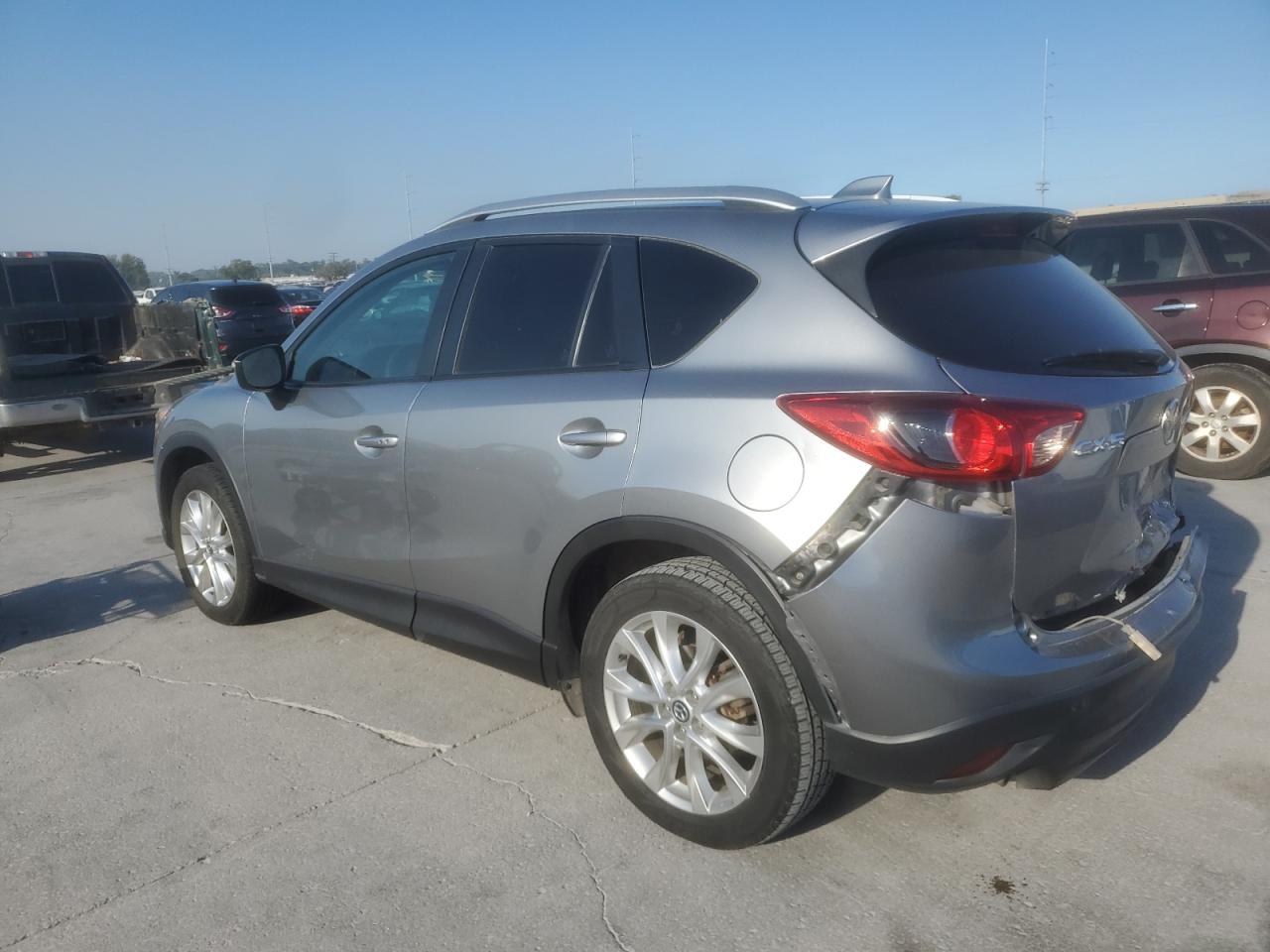 Image 2 of 2015 MAZDA CX-5 GT 2015 with VIN JM3KE2DY9F0478049