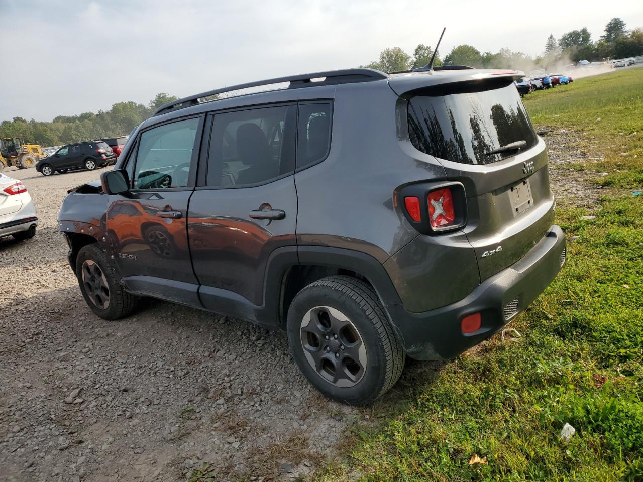 Obraz 2 z 2017 JEEP RENEGADE SPORT 2017 z VIN ZACCJBABXHPF52150