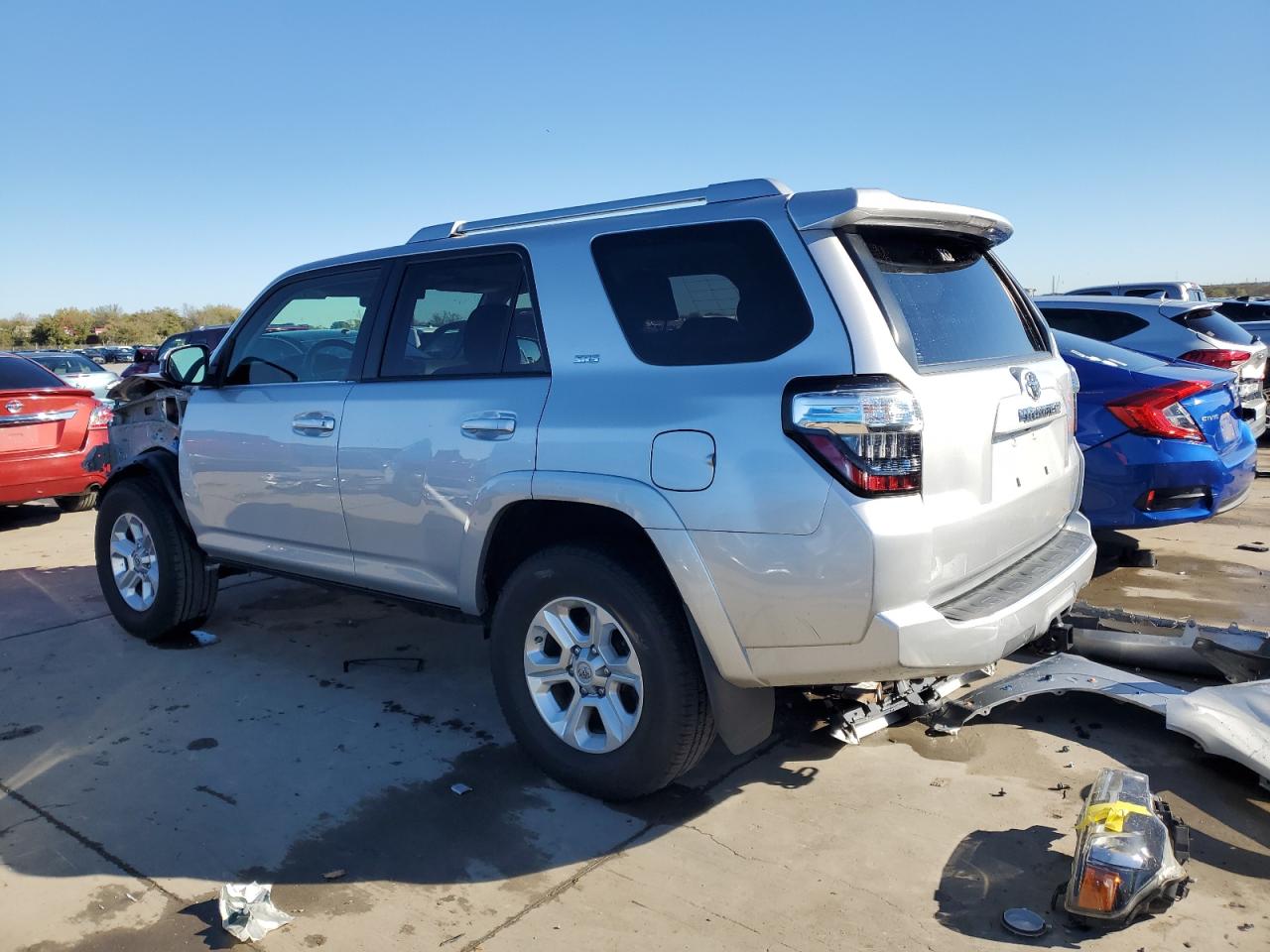 Obraz 2 z 2017 TOYOTA 4RUNNER SR5 2017 z VIN JTEZU5JR5H5149598