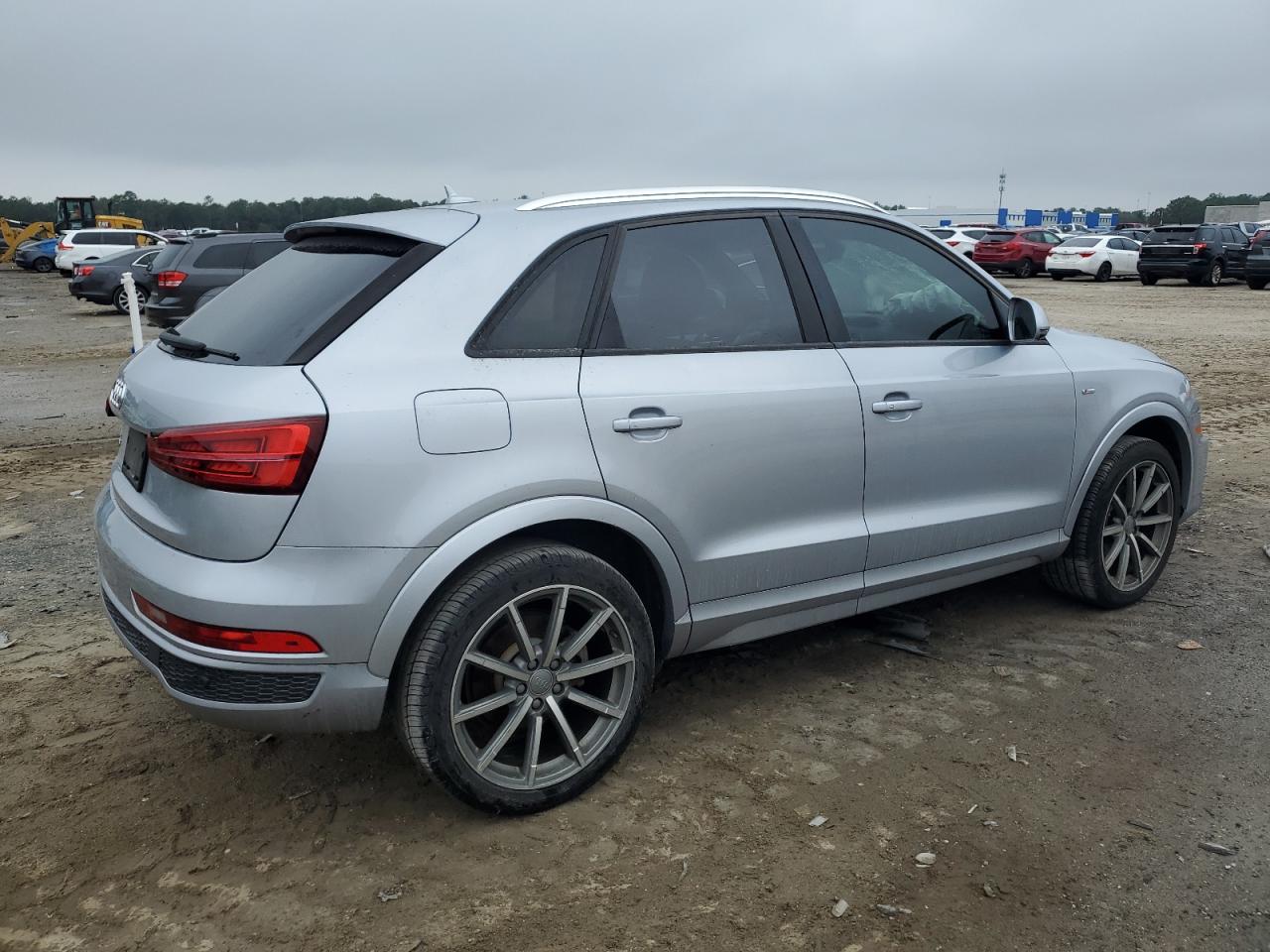 Image 3 of 2018 AUDI Q3 PREMIUM 2018 with VIN WA1BCCFSXJR032102