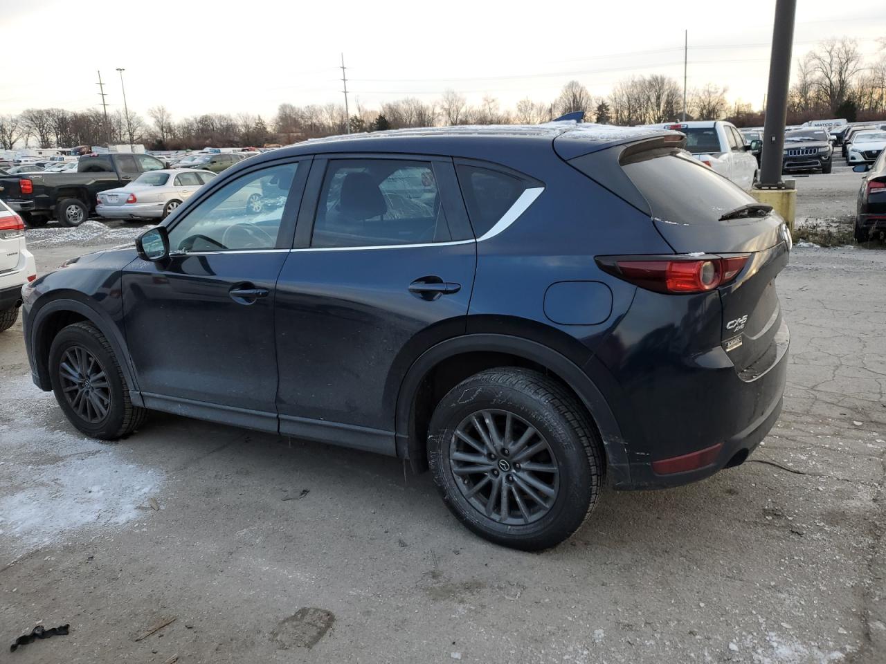 Image 2 of 2017 MAZDA CX-5 TOURING 2017 with VIN JM3KFBCL1H0111121