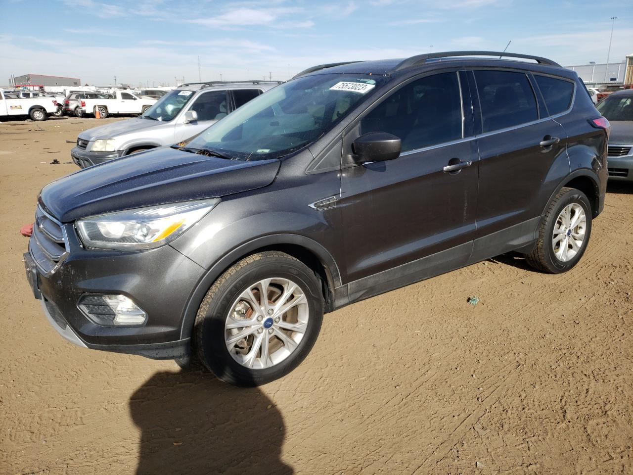 Изображение 1 2017 FORD ESCAPE SE 2017 с VIN 1FMCU9G97HUE95582
