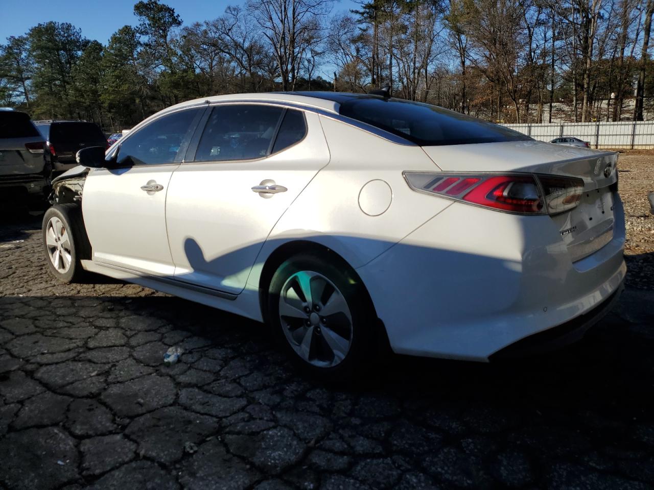 Image 2 of 2015 KIA OPTIMA HYBRID 2015 with VIN KNAGN4AD6F5085038