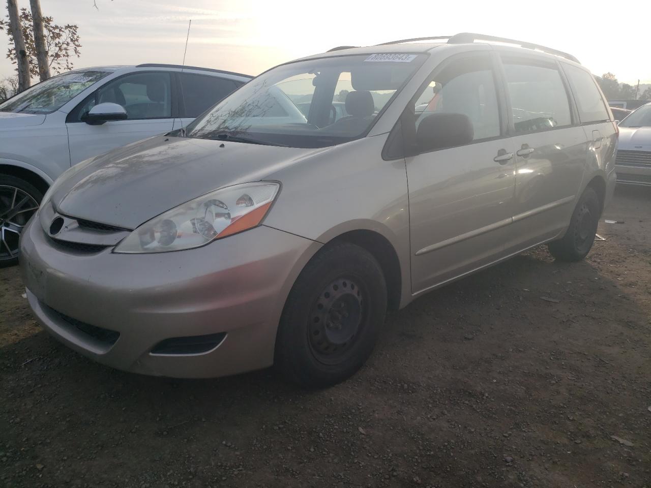 Obraz 1 z 2008 TOYOTA SIENNA CE 2008 z VIN 5TDZK23C88S110032