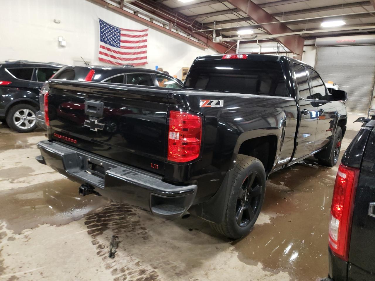 Obraz 3 z 2019 CHEVROLET SILVERADO LD K1500 LT 2019 z VIN 2GCVKPEC8K1211062