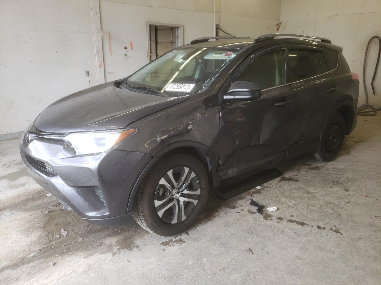 Изображение 1 2017 TOYOTA RAV4 LE 2017 с VIN JTMZFREV3HJ715391