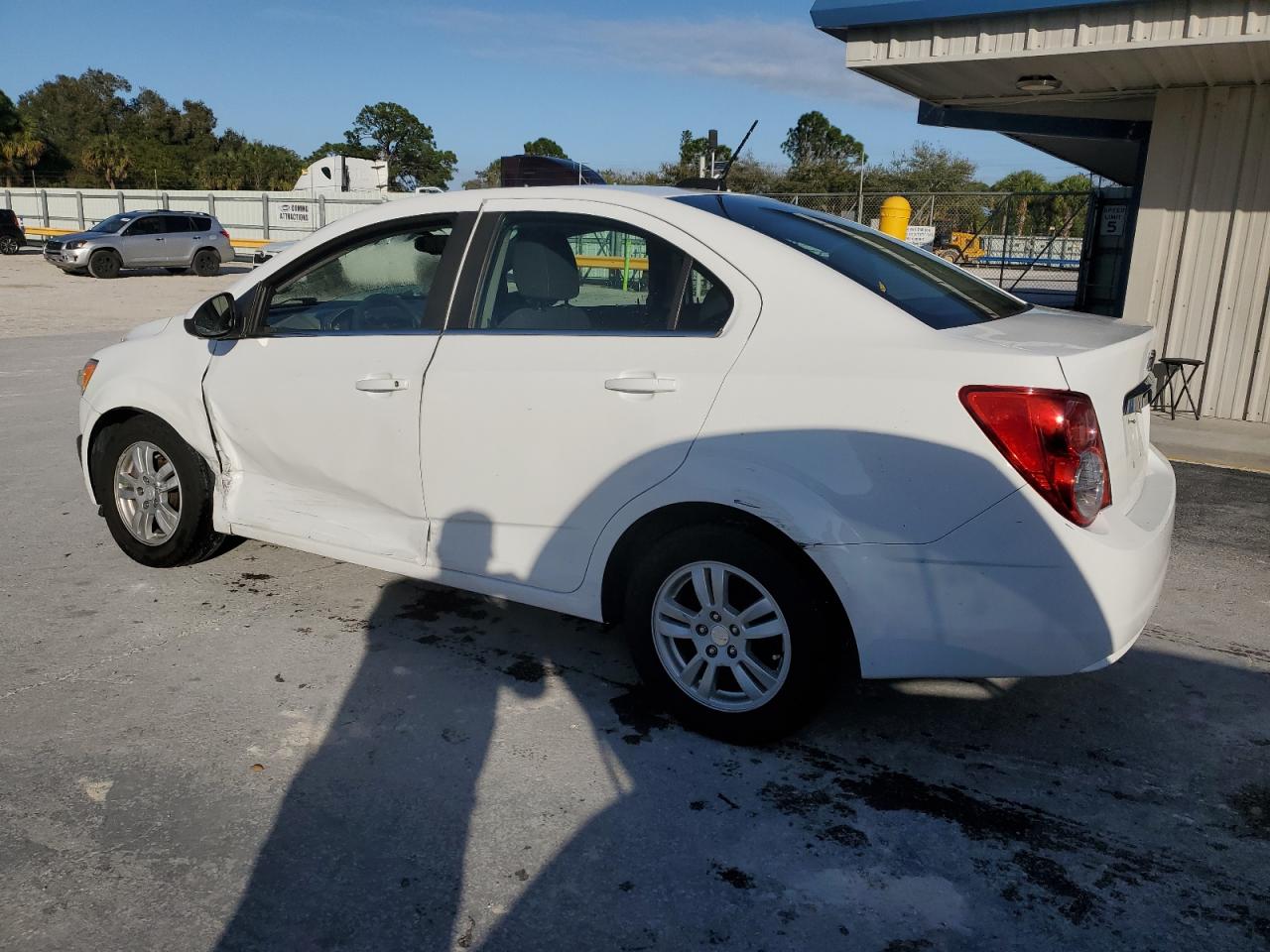 Image 2 of 2016 CHEVROLET SONIC LT 2016 with VIN 1G1JC5SH0G4136538