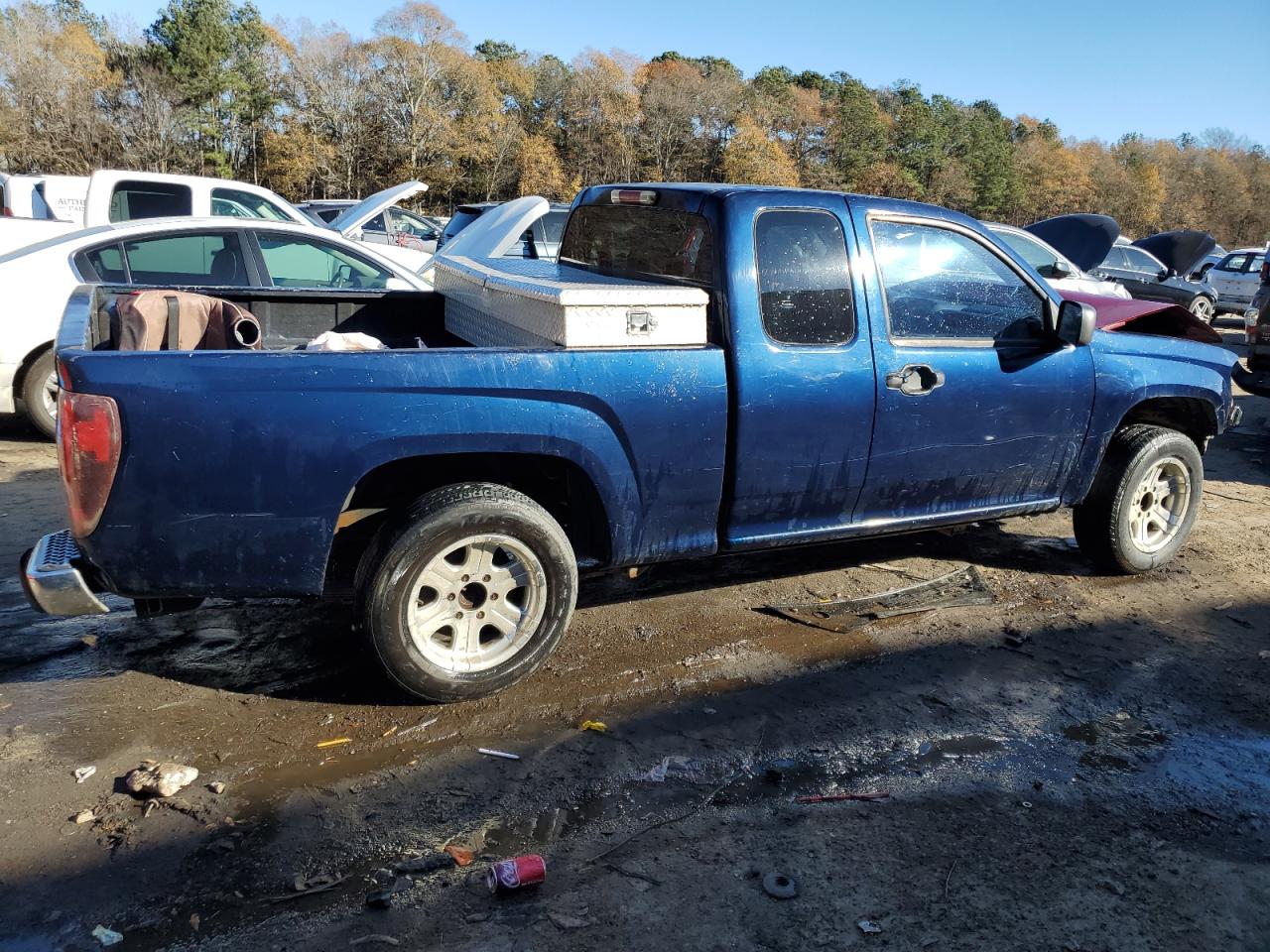 Image 3 of 2004 CHEVROLET COLORADO  2004 with VIN 1GCCS196048104466