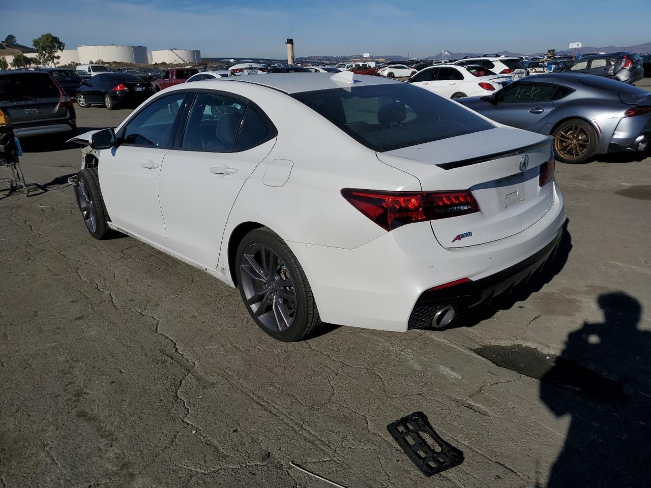 Image 2 of 2019 ACURA TLX TECHNOLOGY 2019 with VIN 19UUB1F69KA002213