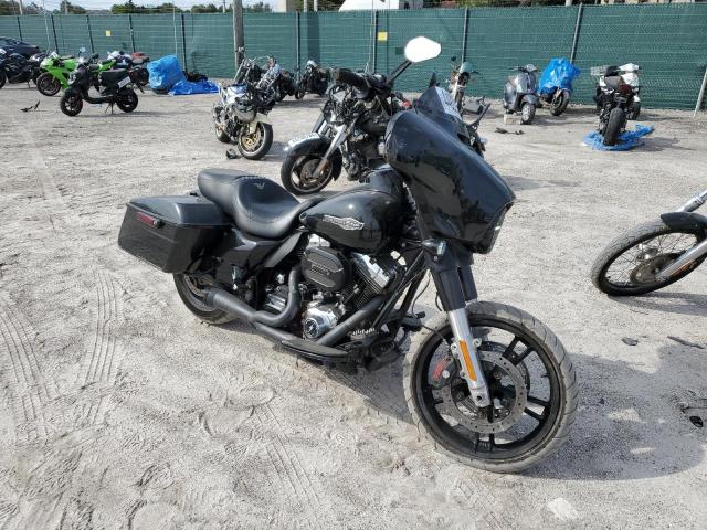 Image 1 of 2015 HARLEY-DAVIDSON FLHXS STREET GLIDE SPECIAL 2015 with VIN 1HD1KRM17FB669223