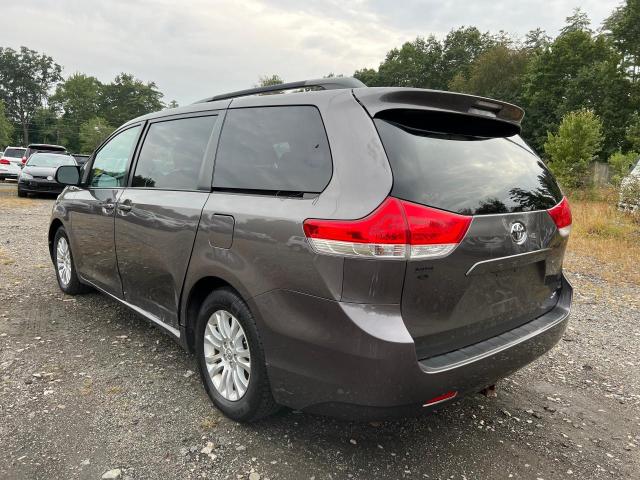 Obraz 3 z 2014 TOYOTA SIENNA XLE 2014 z VIN 5TDYK3DC7ES421947