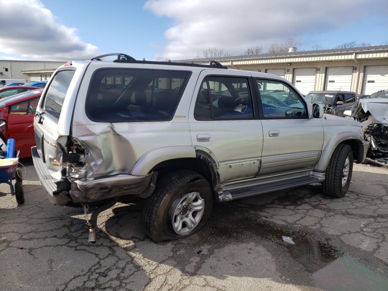 Image 3 of 2001 TOYOTA 4RUNNER LIMITED 2001 with VIN JT3HN87R810330109