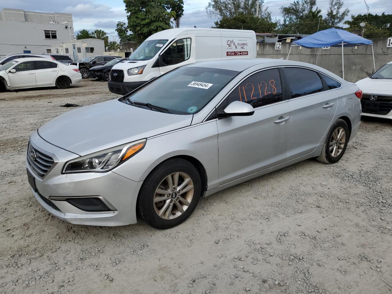 Obraz 1 z 2017 HYUNDAI SONATA SE 2017 z VIN 5NPE24AF4HH445625