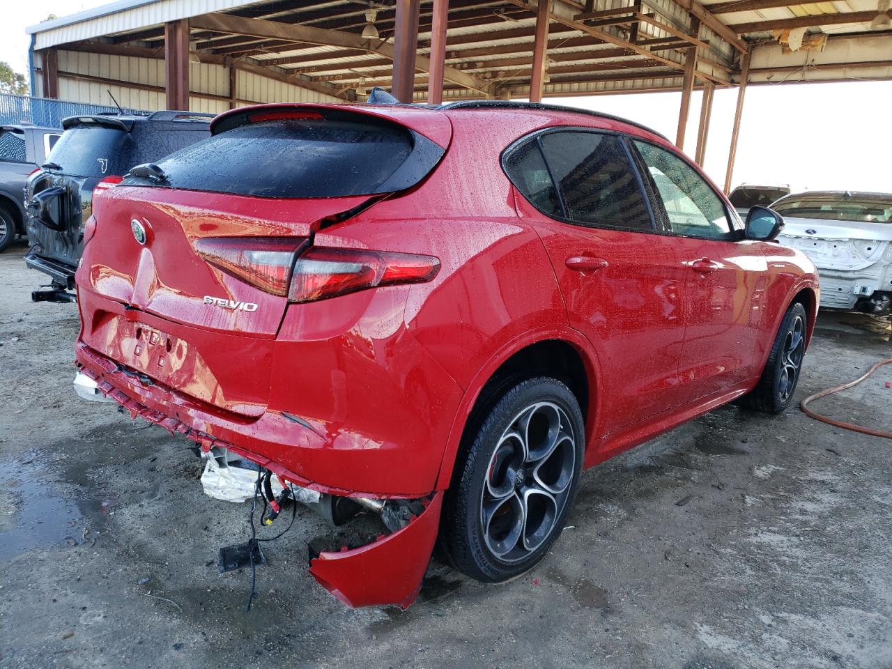 Obraz 3 z 2022 ALFA ROMEO STELVIO TI 2022 z VIN ZASPAKBNXN7D46630