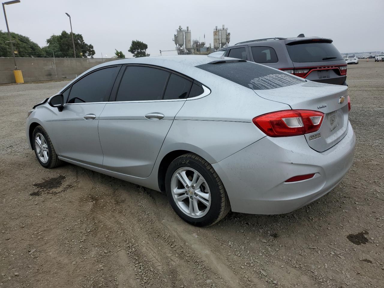 Obraz 2 z 2017 CHEVROLET CRUZE LT 2017 z VIN 1G1BE5SMXH7128488