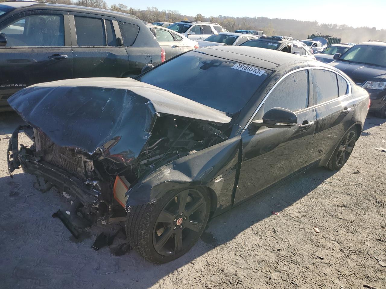 2017 JAGUAR XE  2017 image