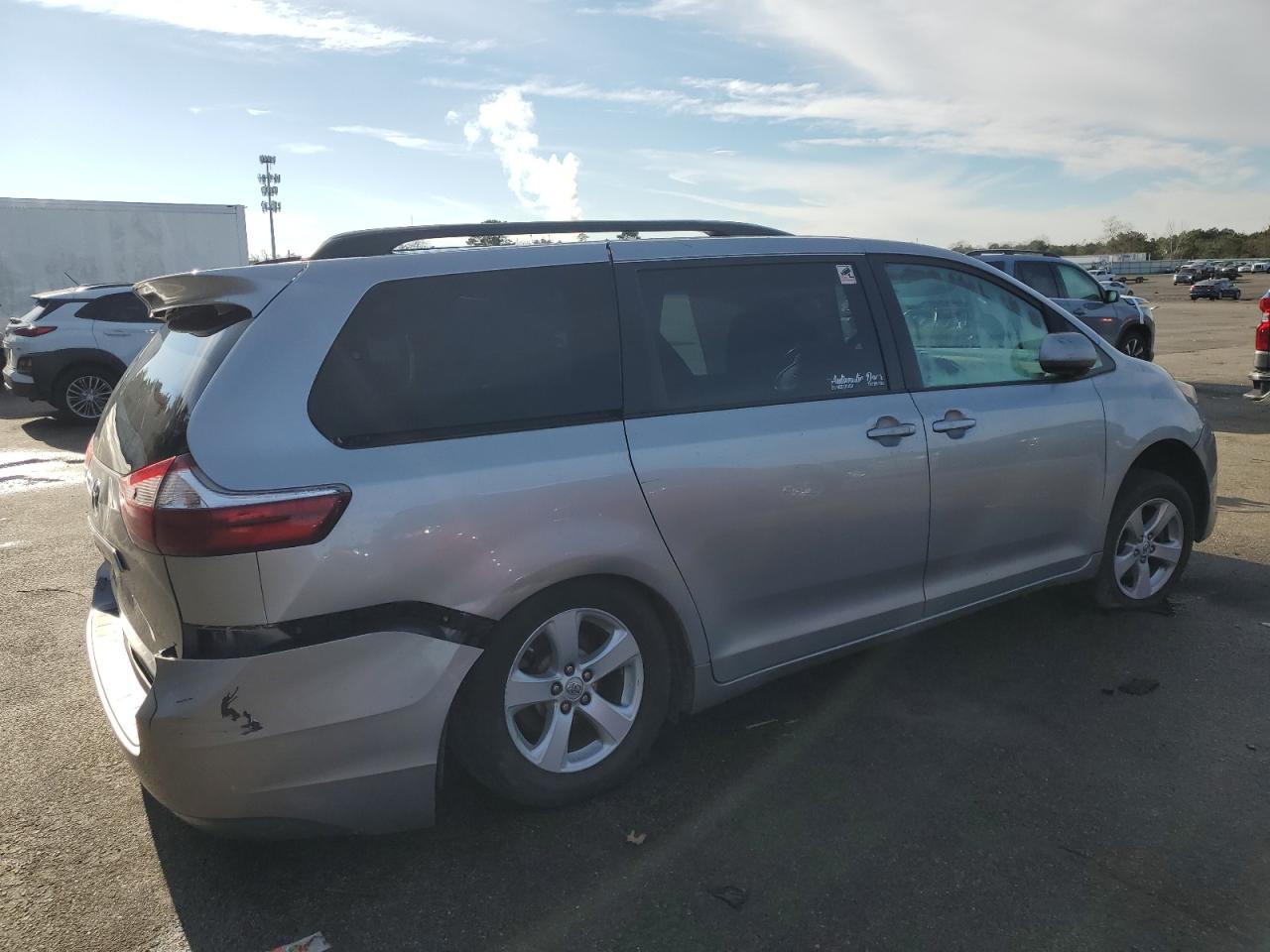 Image 3 of 2015 TOYOTA SIENNA LE 2015 with VIN 5TDKK3DC1FS555893