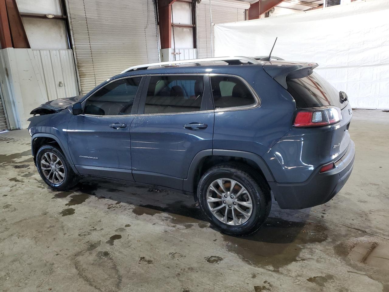 Image 2 of 2019 JEEP CHEROKEE LATITUDE PLUS 2019 with VIN 1C4PJMLB3KD457672